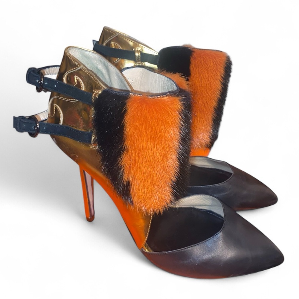 AETHON ULYSÉ Black Leather Pumps w/Gold Metallic Heels EU 39, EUC – $80